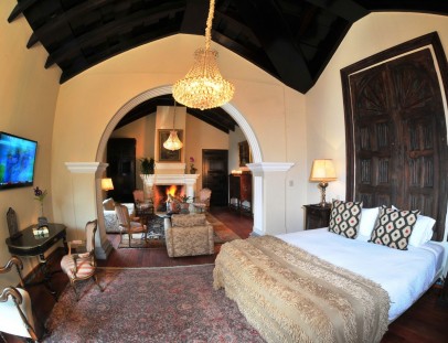 Descubre y escapa a un lugar perfecto y lujoso en el Centro de La Antigua - Casa Rosal