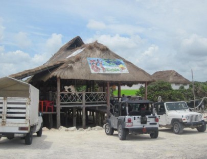 Two D's Diving And Tour Adventures-Conoce Cozumel en un Jeep Tour