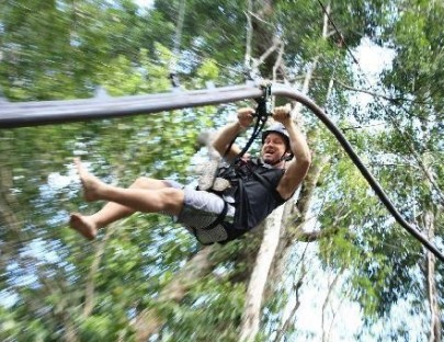 Rain Forest Adventures-Vuela por los aires haciendo canopy en Rainforest Adventures