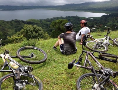 Bike Arenal-Travesía en Bicicleta al Volcán Arenal y su lago
