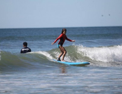  Aprende a Surfear en una maravillosa playa en  El Salvador - PuroSurf