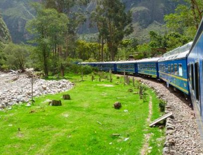 Alpaca Expeditions -Tour de 2 Días a Machupicchu por Tren