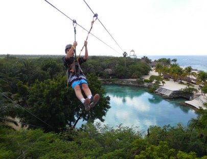Xtrem Adventure Park- Zip line y zorb en el Parque de Aventuras