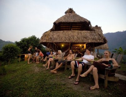 Zephyr Lodge Lanquin-Un oasis único en las montañas de Lanquín